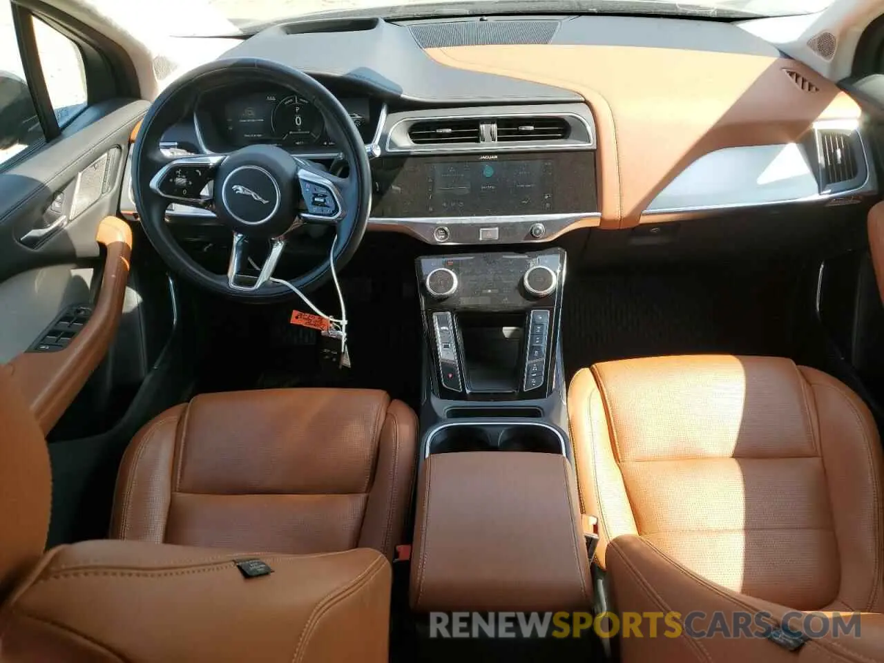 8 Photograph of a damaged car SADHD2S13N1621117 JAGUAR I-PACE 2022