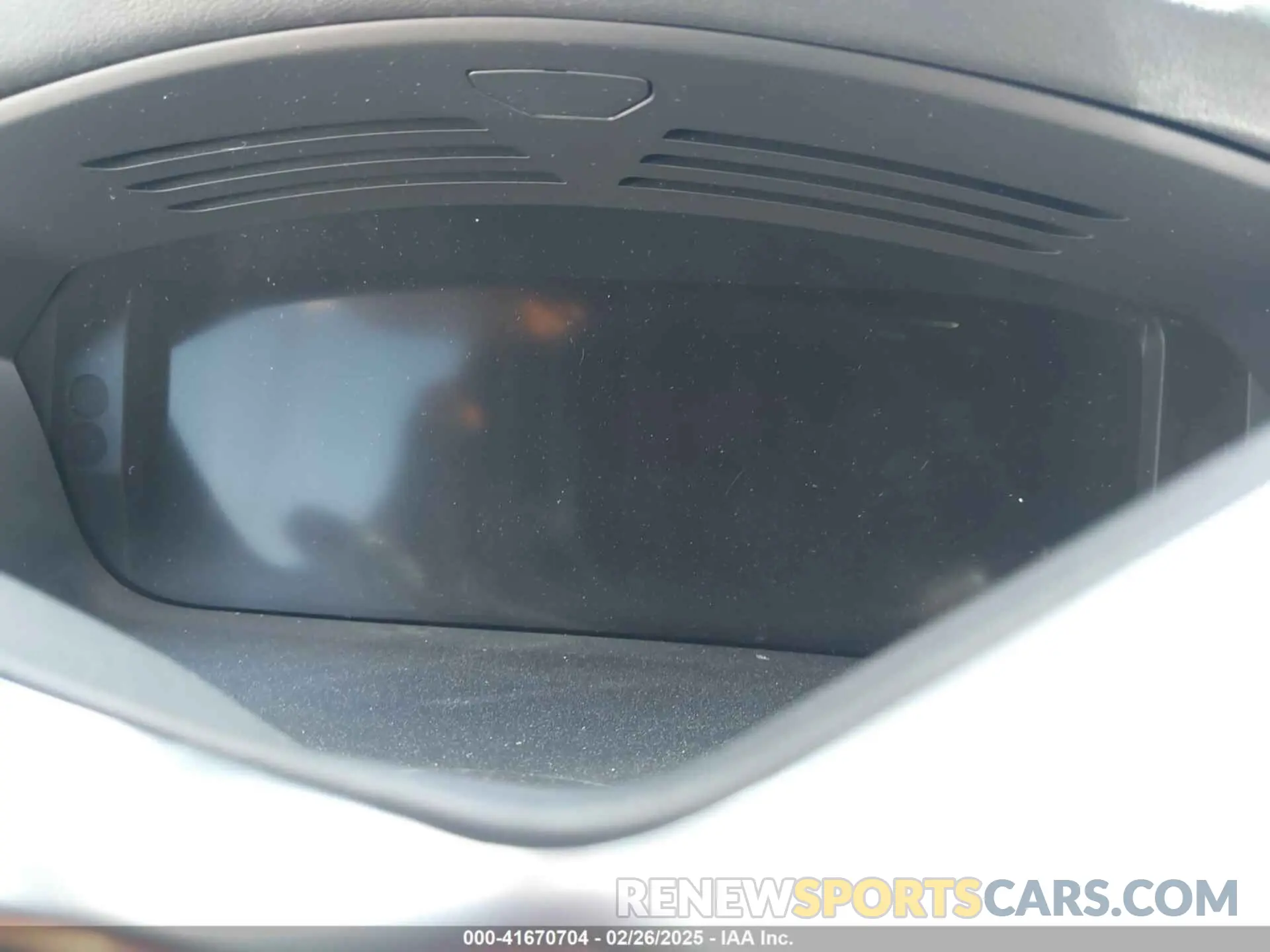 15 Photograph of a damaged car SADHM2S10R1632727 JAGUAR I-PACE 2024