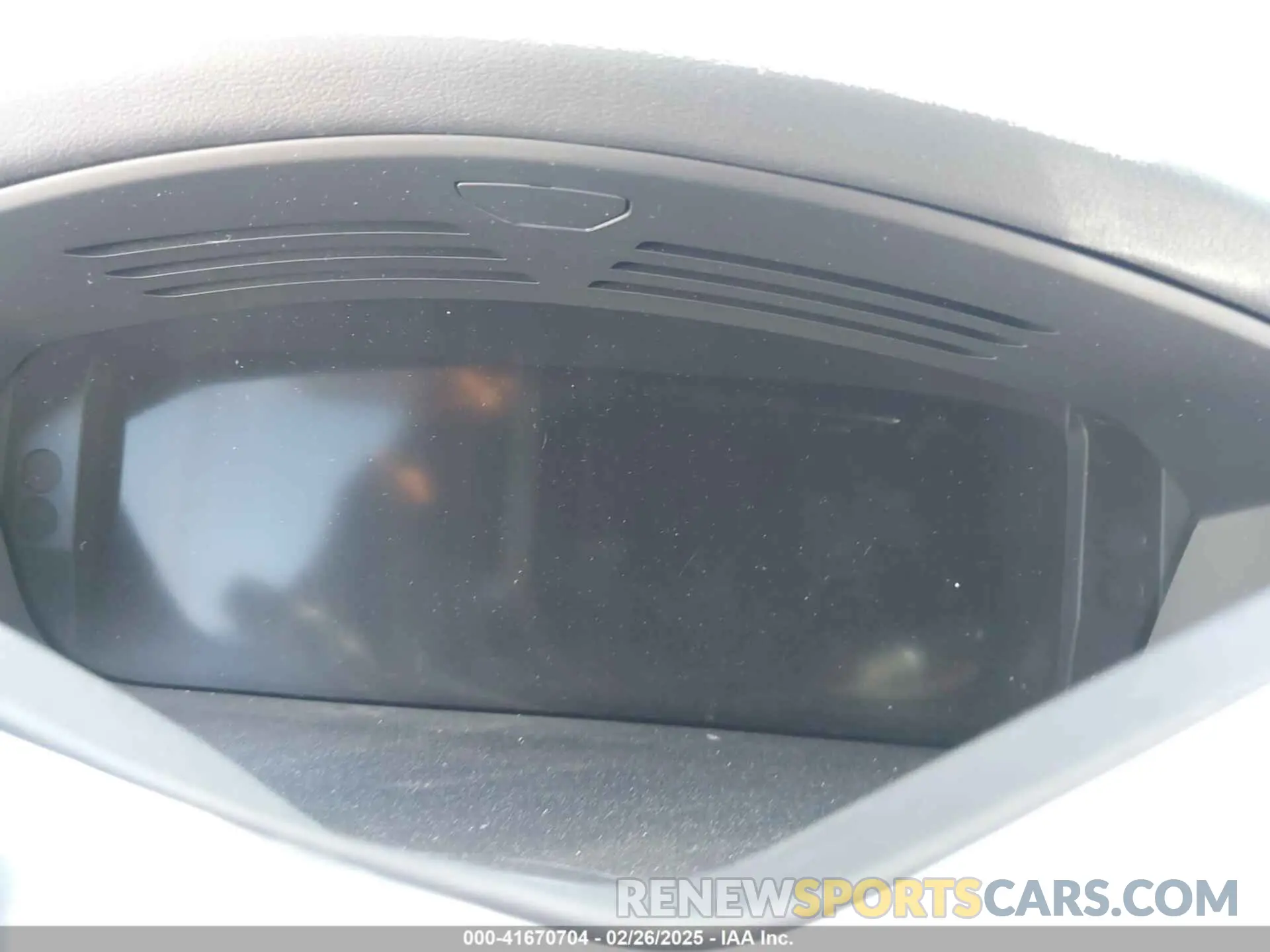 7 Photograph of a damaged car SADHM2S10R1632727 JAGUAR I-PACE 2024