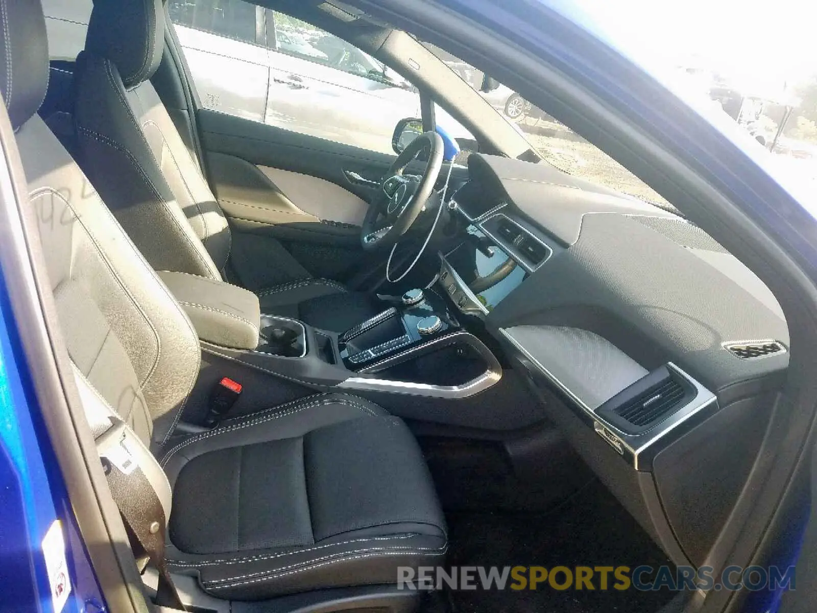5 Photograph of a damaged car SADHC2S13K1F66122 JAGUAR I-PACE SE 2019