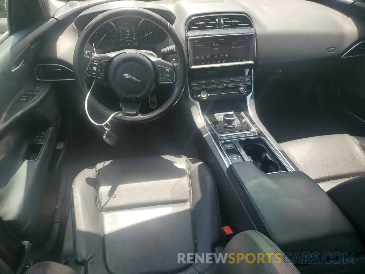 8 Photograph of a damaged car SAJAD4FX2KCP50037 JAGUAR XE 2019