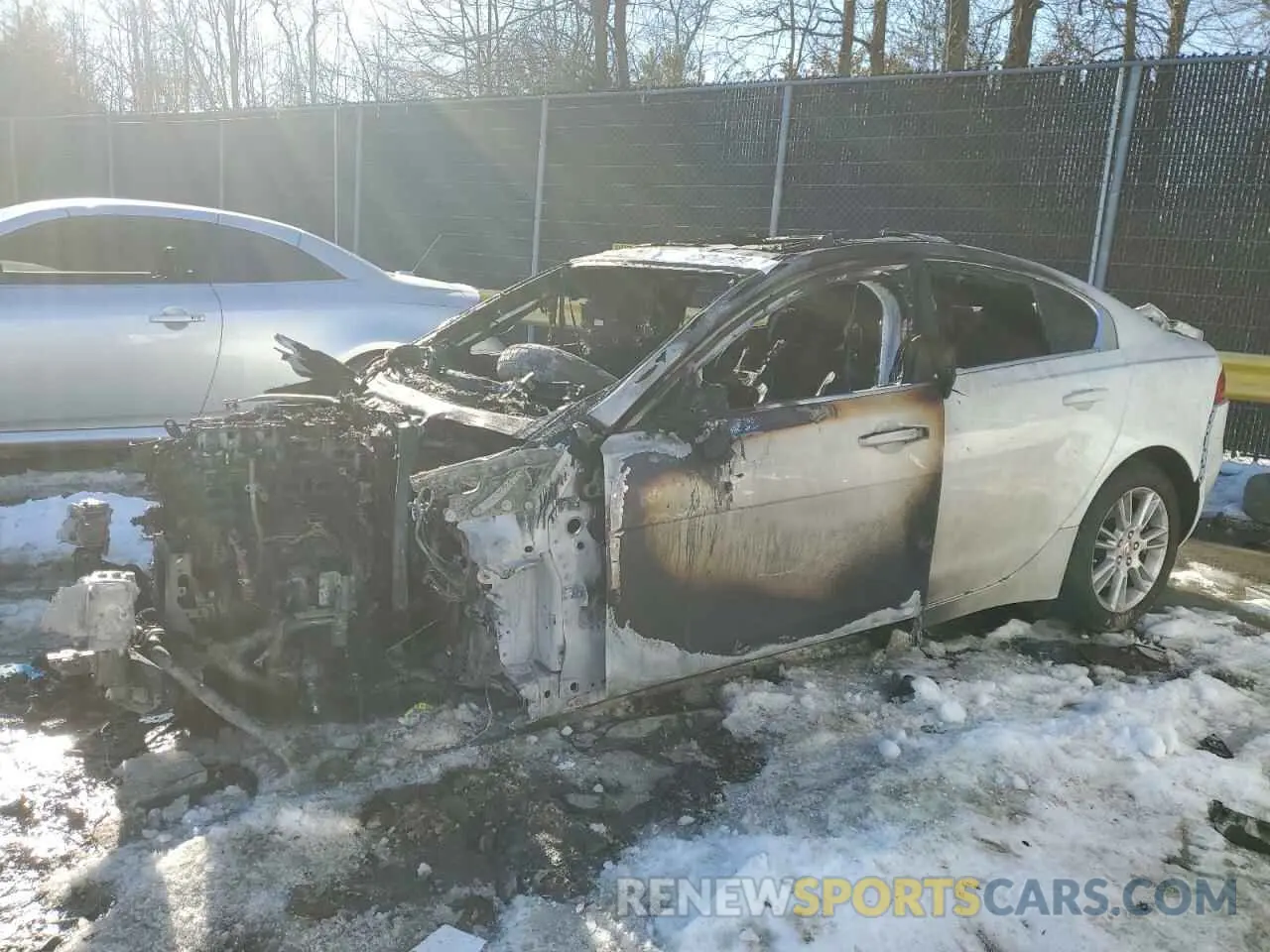 1 Photograph of a damaged car SAJAD4FX3KCP53433 JAGUAR XE 2019