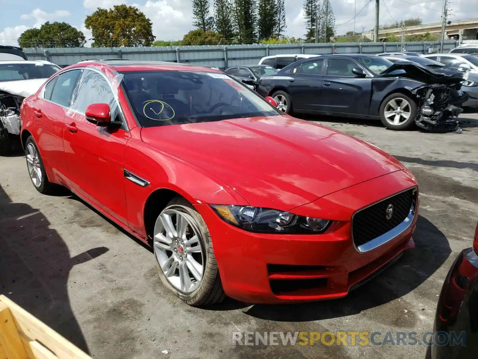 1 Photograph of a damaged car SAJAD4FX6KCP53572 JAGUAR XE 2019