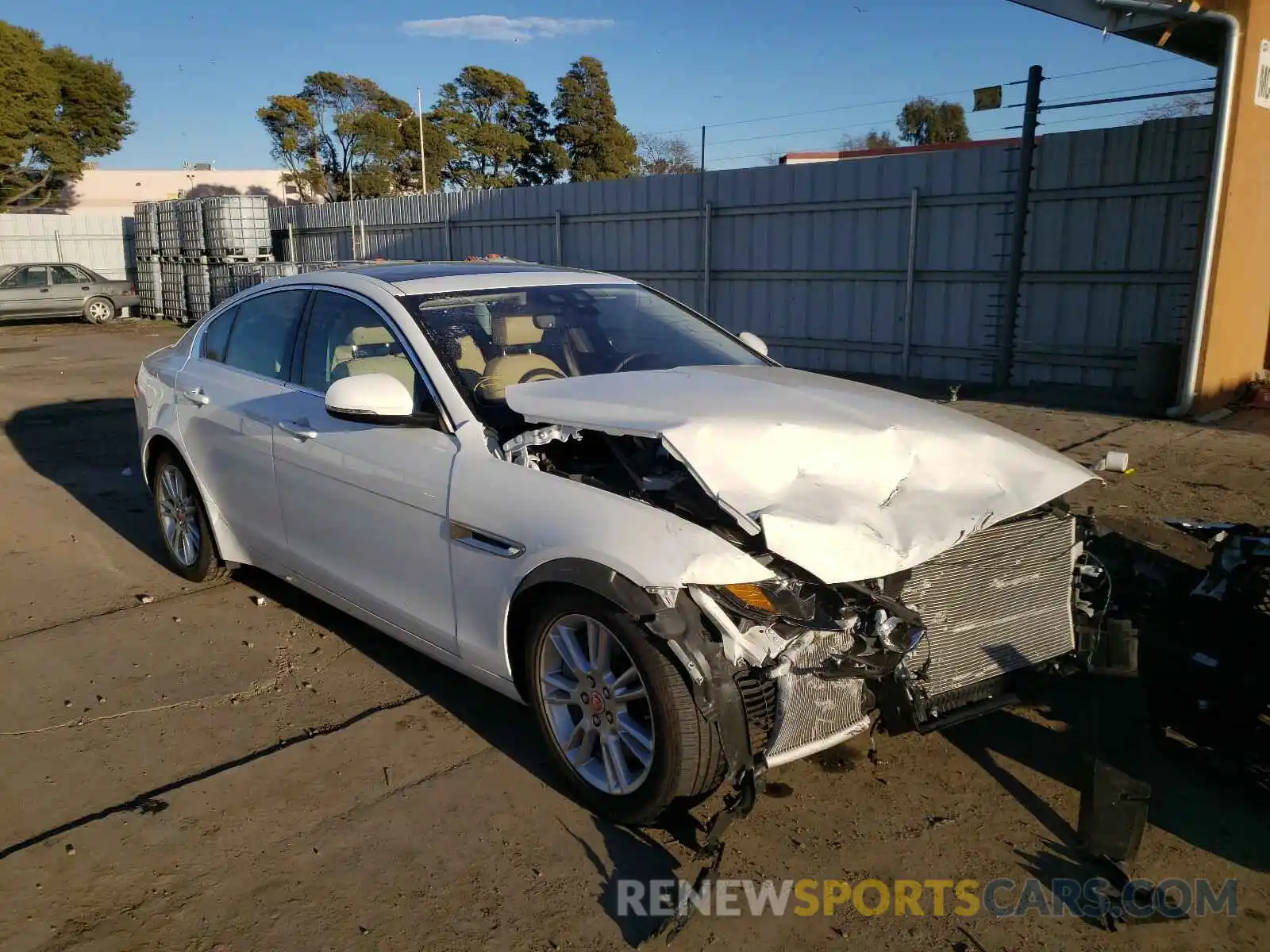 1 Photograph of a damaged car SAJAD4FX7KCP53130 JAGUAR XE 2019