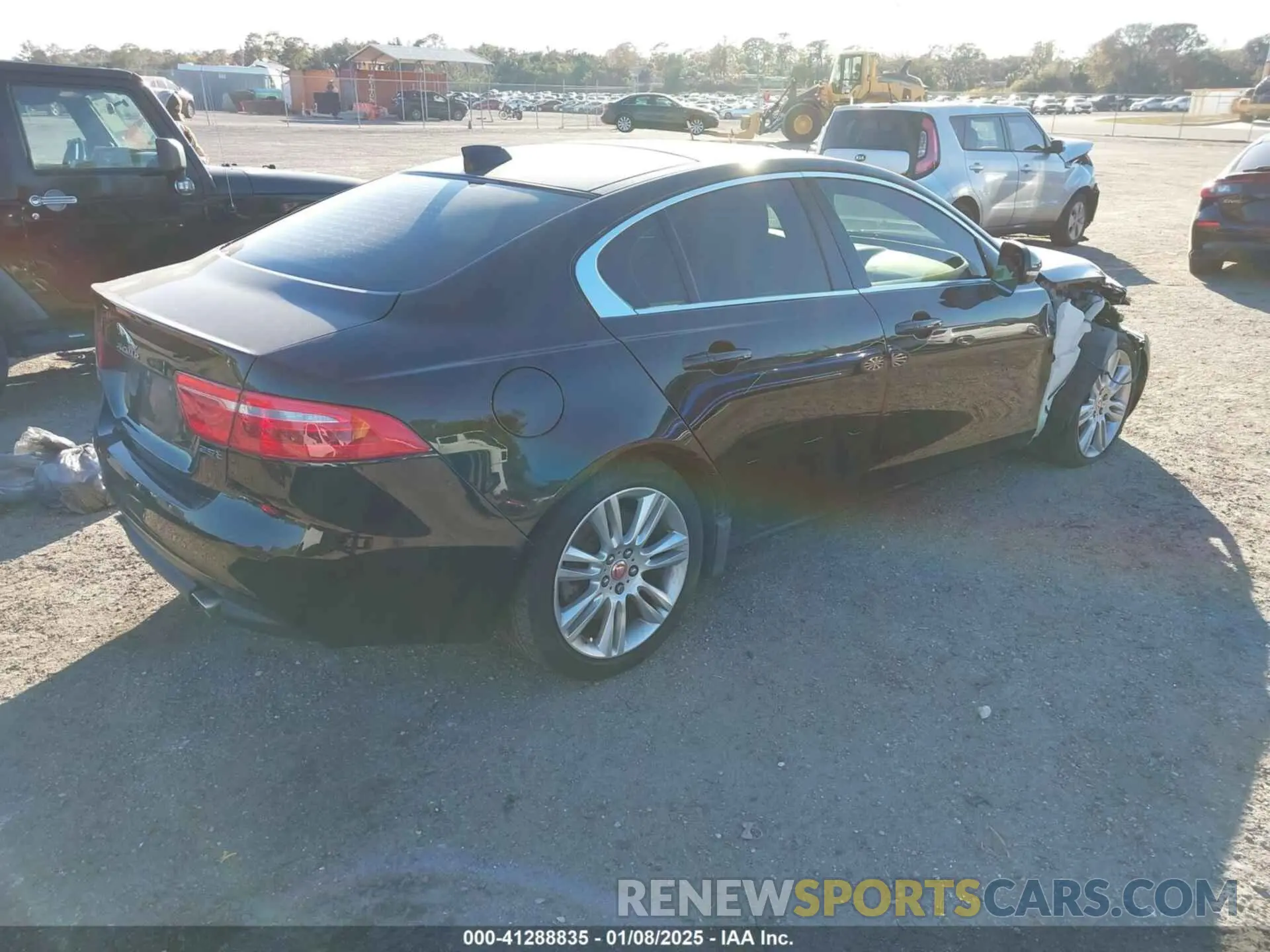 4 Photograph of a damaged car SAJAD4FX8KCP48227 JAGUAR XE 2019