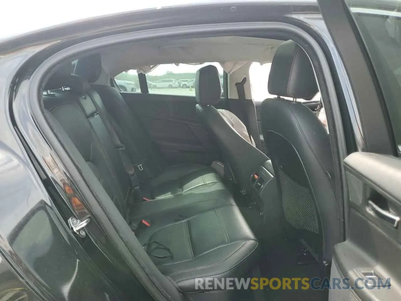 10 Photograph of a damaged car SAJAE4FX2KCP46115 JAGUAR XE 2019