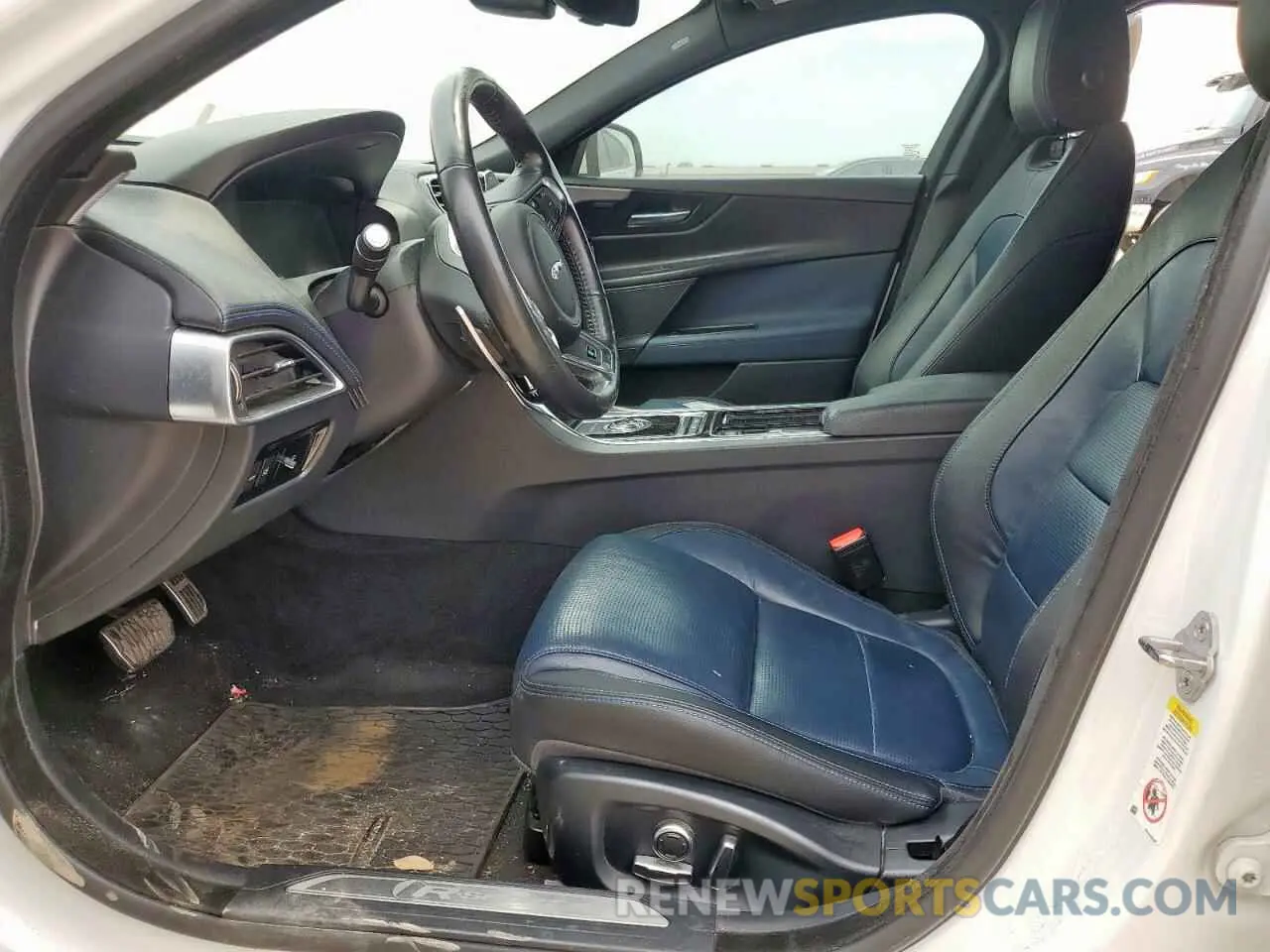7 Photograph of a damaged car SAJAF4FX9KCP51339 JAGUAR XE 2019