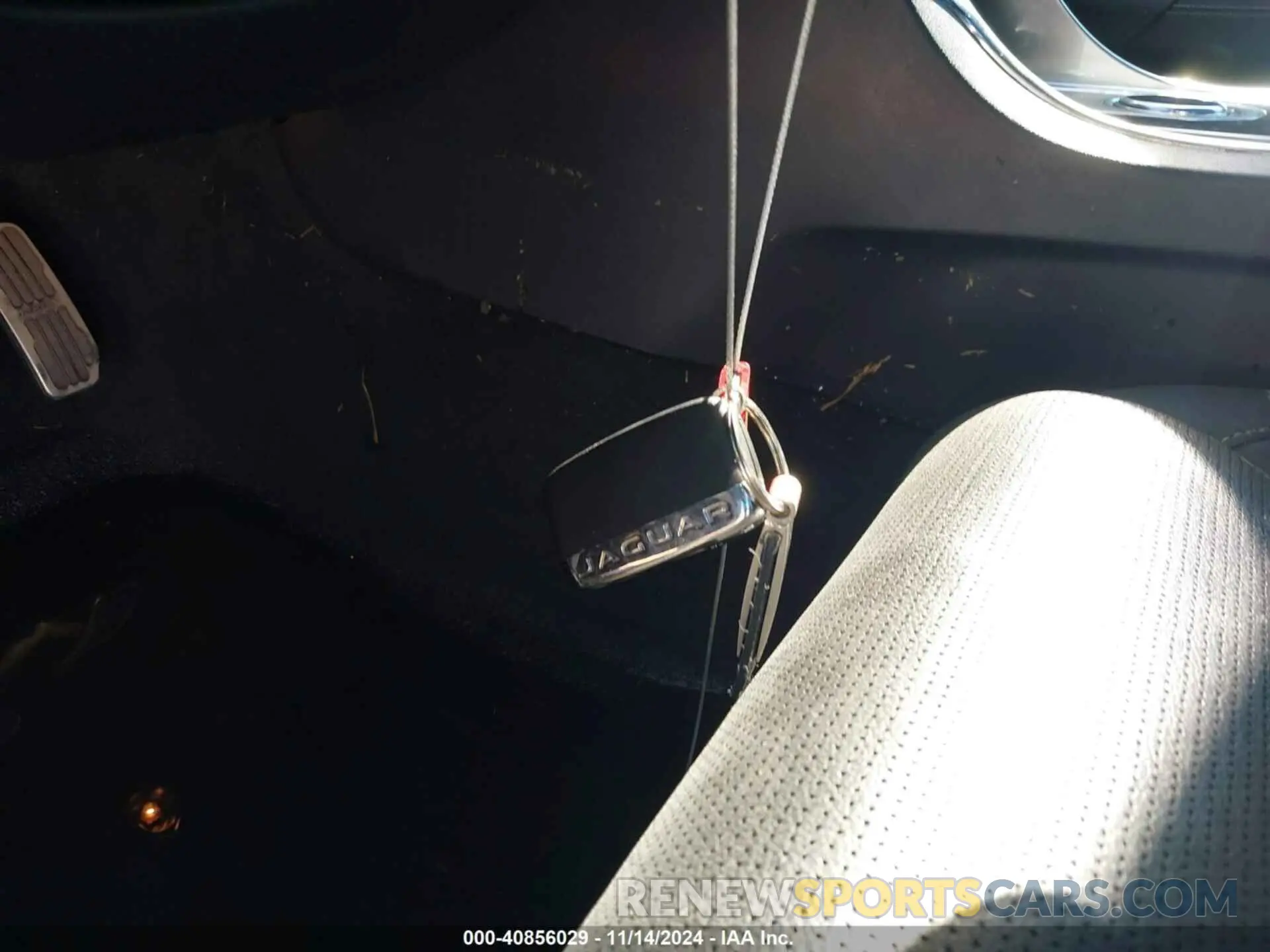 11 Photograph of a damaged car SAJAG4FVXKCP48915 JAGUAR XE 2019