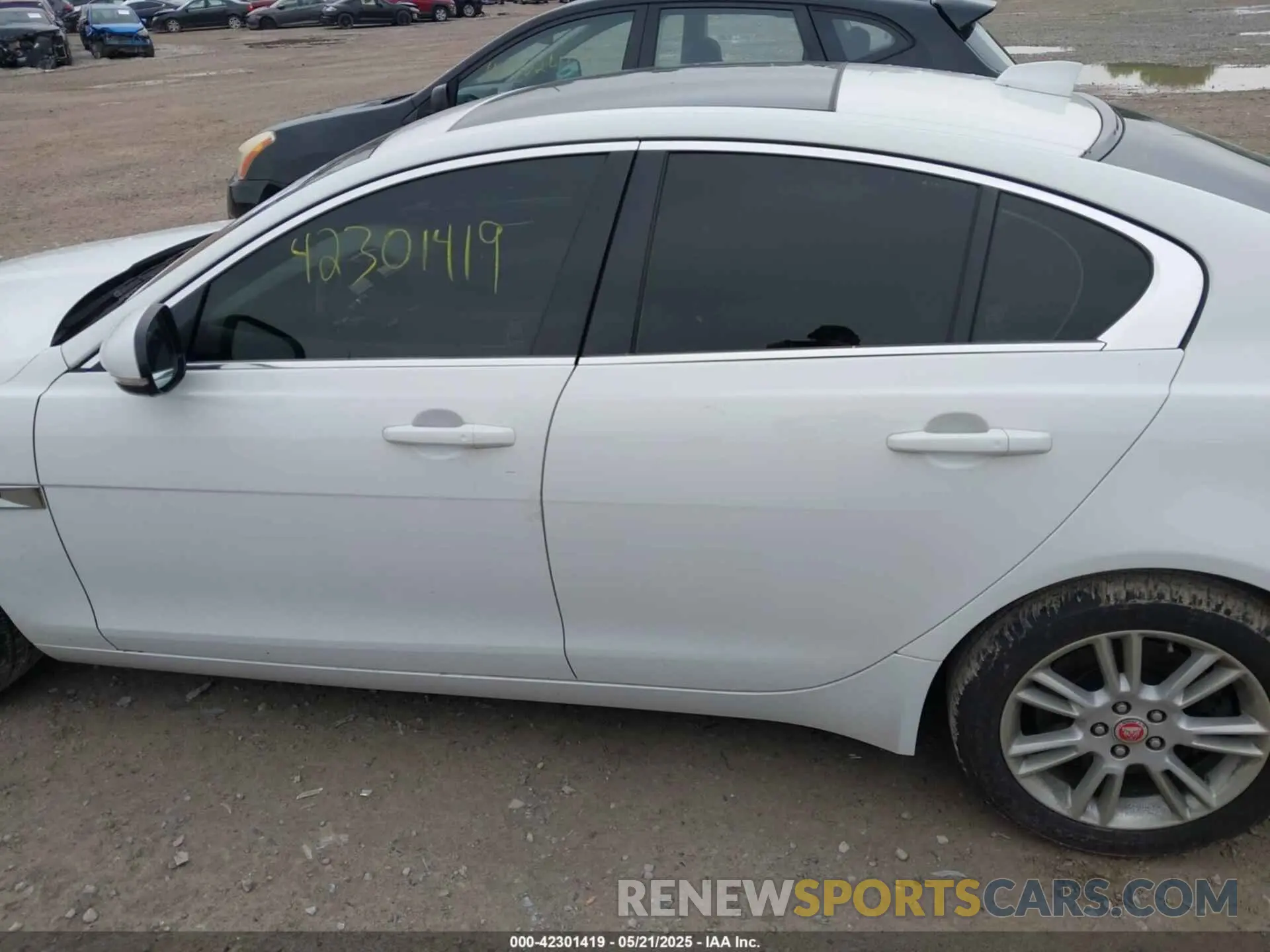 15 Photograph of a damaged car SAJAJ4FX7KCP44274 JAGUAR XE 2019