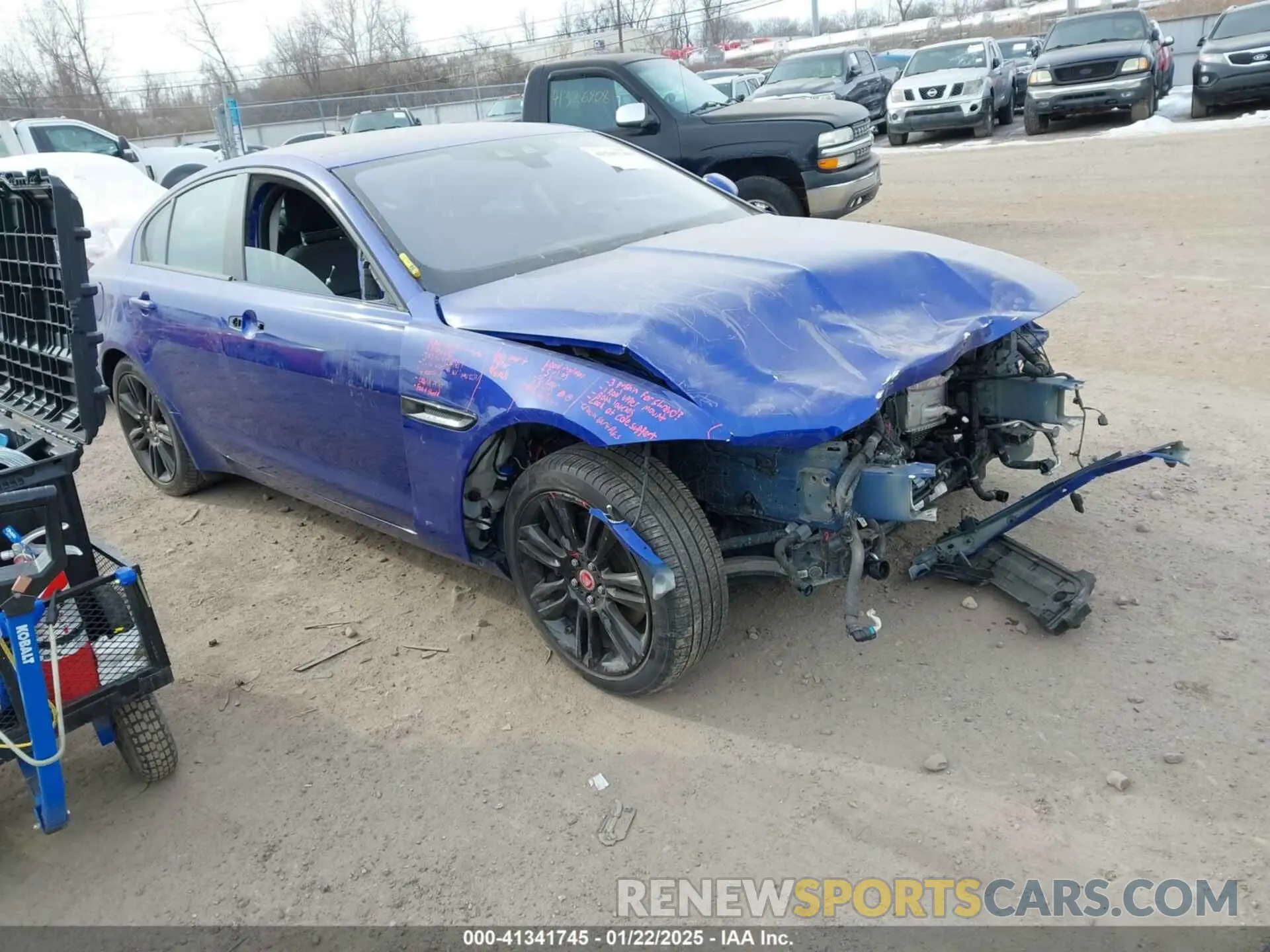 1 Photograph of a damaged car SAJAK4FX3KCP53499 JAGUAR XE 2019