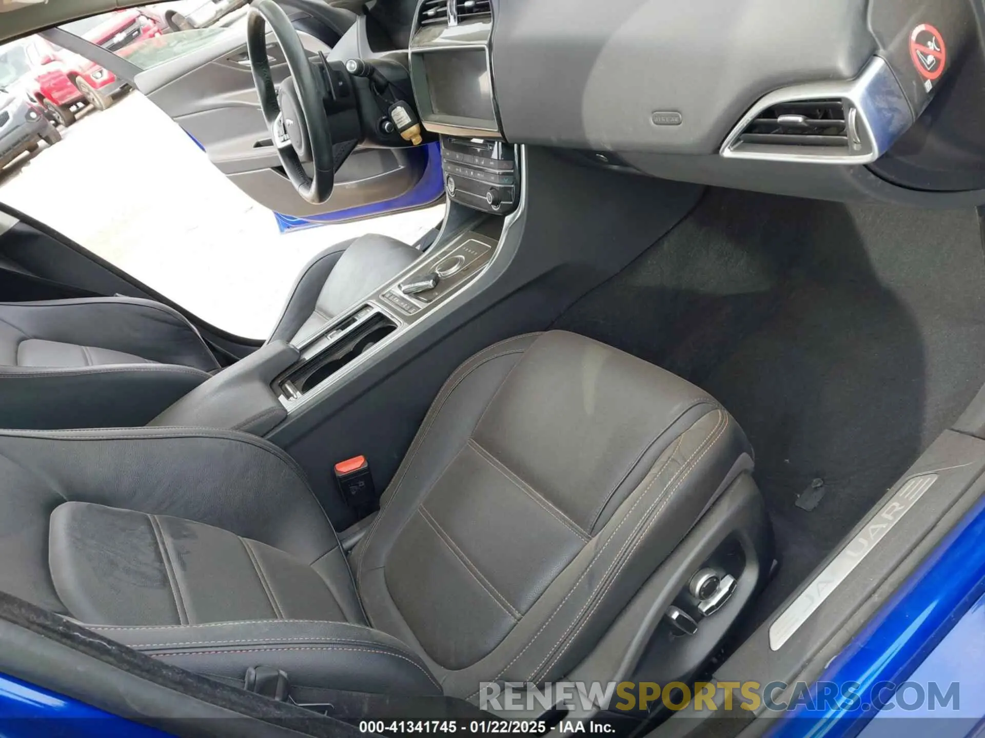 5 Photograph of a damaged car SAJAK4FX3KCP53499 JAGUAR XE 2019