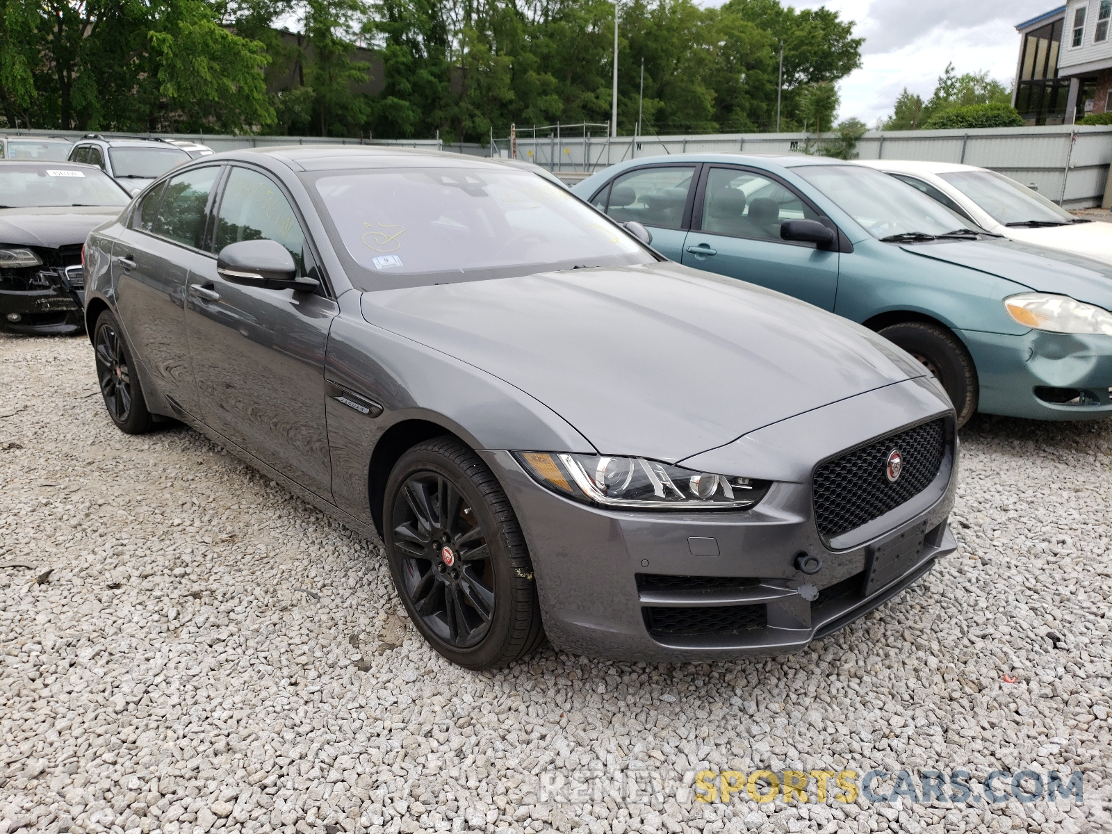 1 Photograph of a damaged car SAJAK4FX6KCP49706 JAGUAR XE 2019