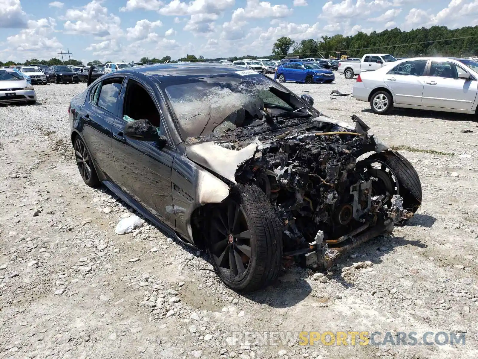 1 Photograph of a damaged car SAJAL4FX1KCP51621 JAGUAR XE 2019