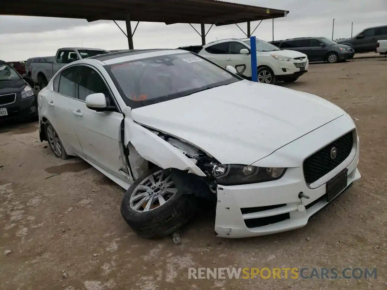 1 Photograph of a damaged car SAJAR4FX1KCP49317 JAGUAR XE 2019