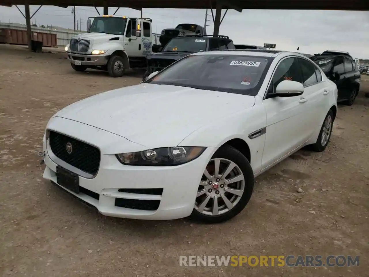 2 Photograph of a damaged car SAJAR4FX1KCP49317 JAGUAR XE 2019