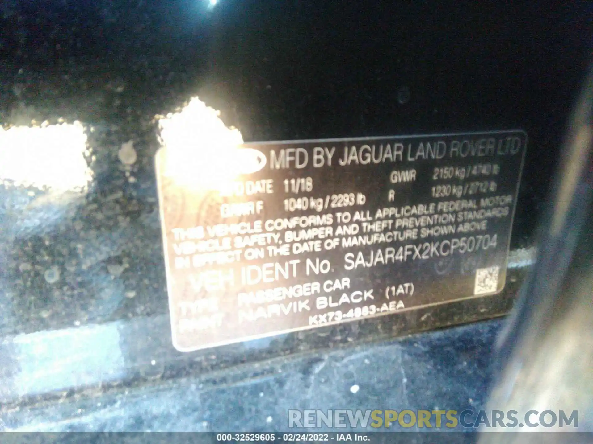 9 Photograph of a damaged car SAJAR4FX2KCP50704 JAGUAR XE 2019