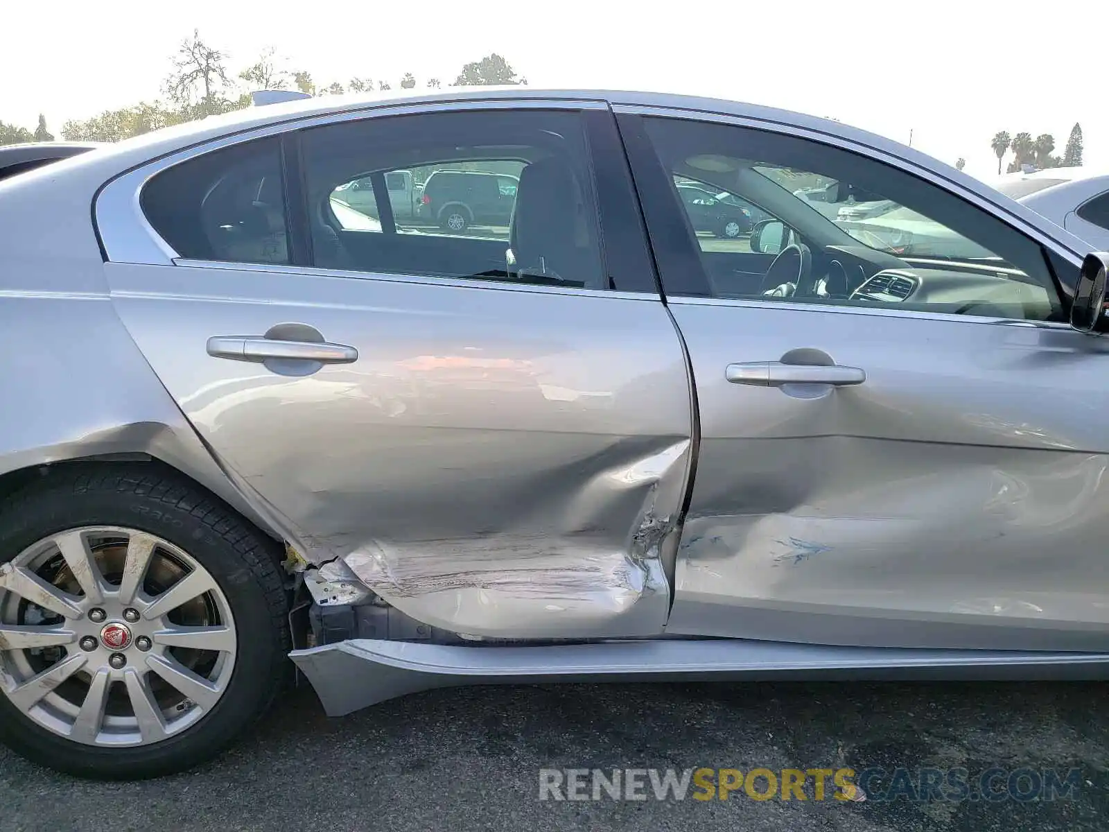 9 Photograph of a damaged car SAJAR4FX3KCP47486 JAGUAR XE 2019