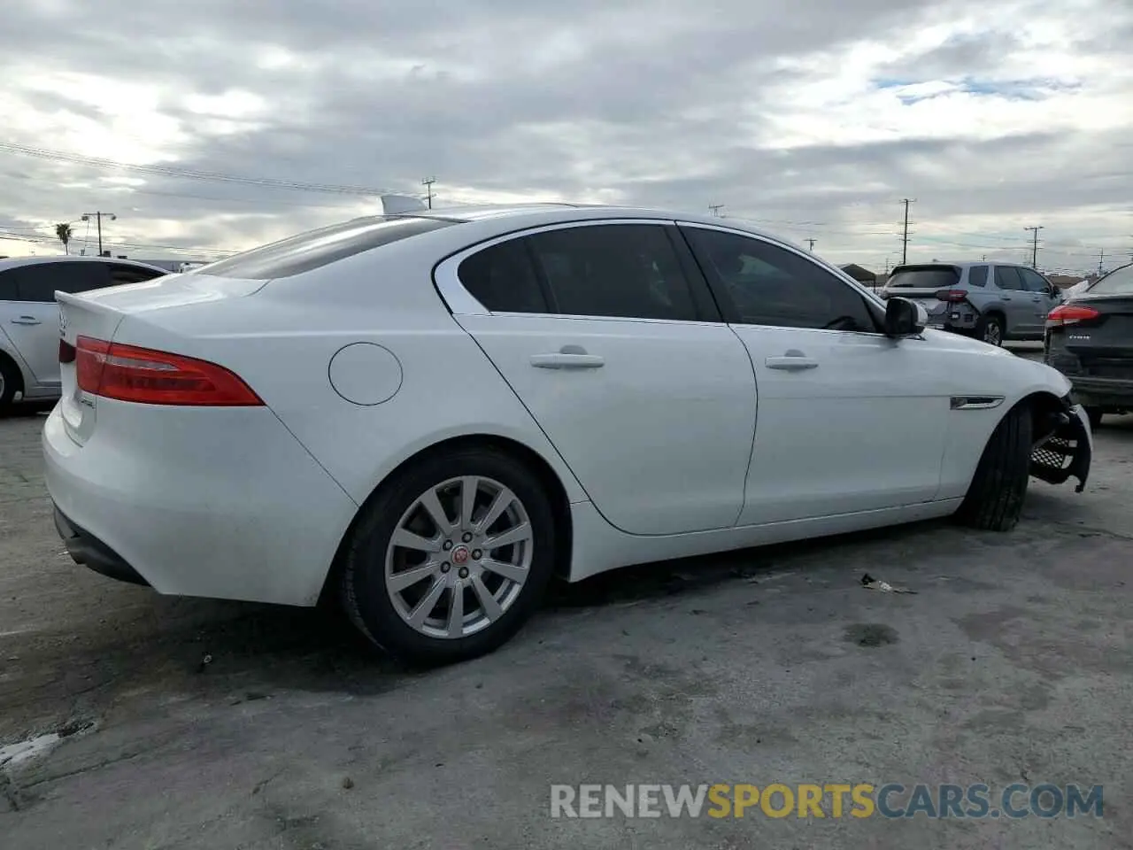 3 Photograph of a damaged car SAJAR4FX3KCP49951 JAGUAR XE 2019