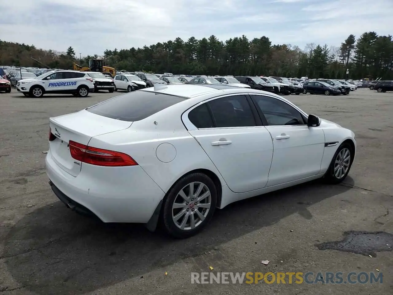 3 Photograph of a damaged car SAJAR4FX4KCP48324 JAGUAR XE 2019
