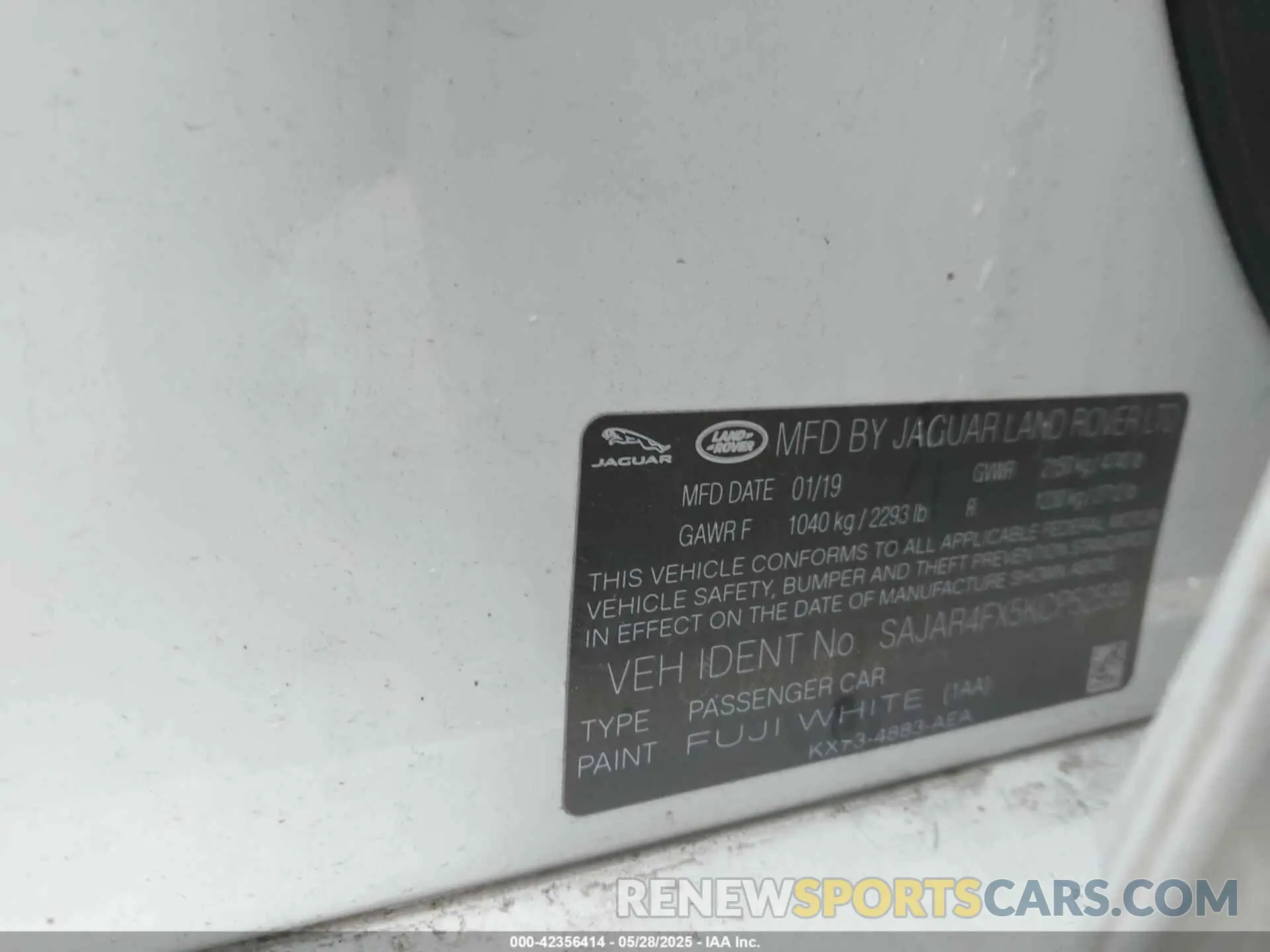 9 Photograph of a damaged car SAJAR4FX5KCP52589 JAGUAR XE 2019