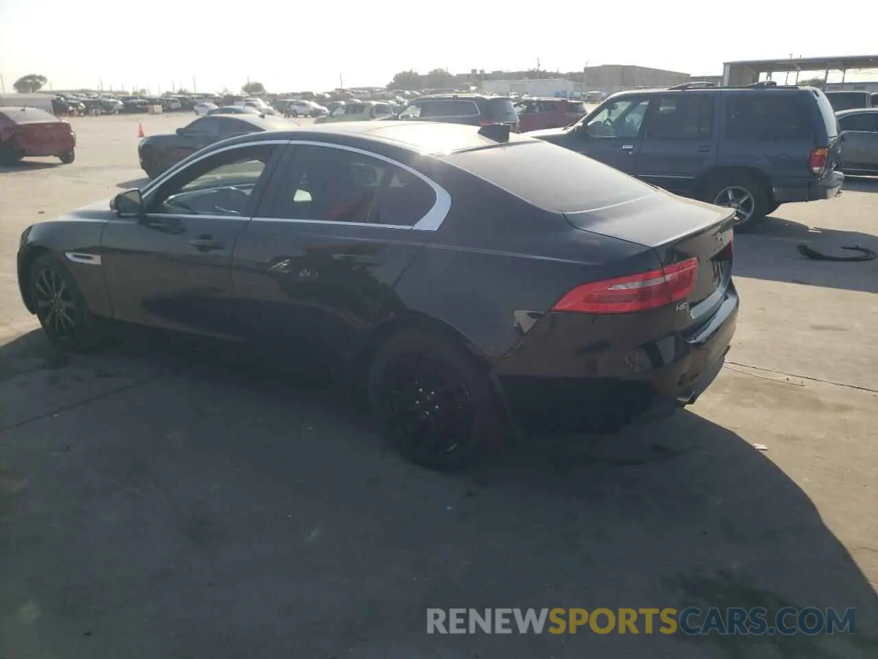 2 Photograph of a damaged car SAJAR4FX7KCP44476 JAGUAR XE 2019