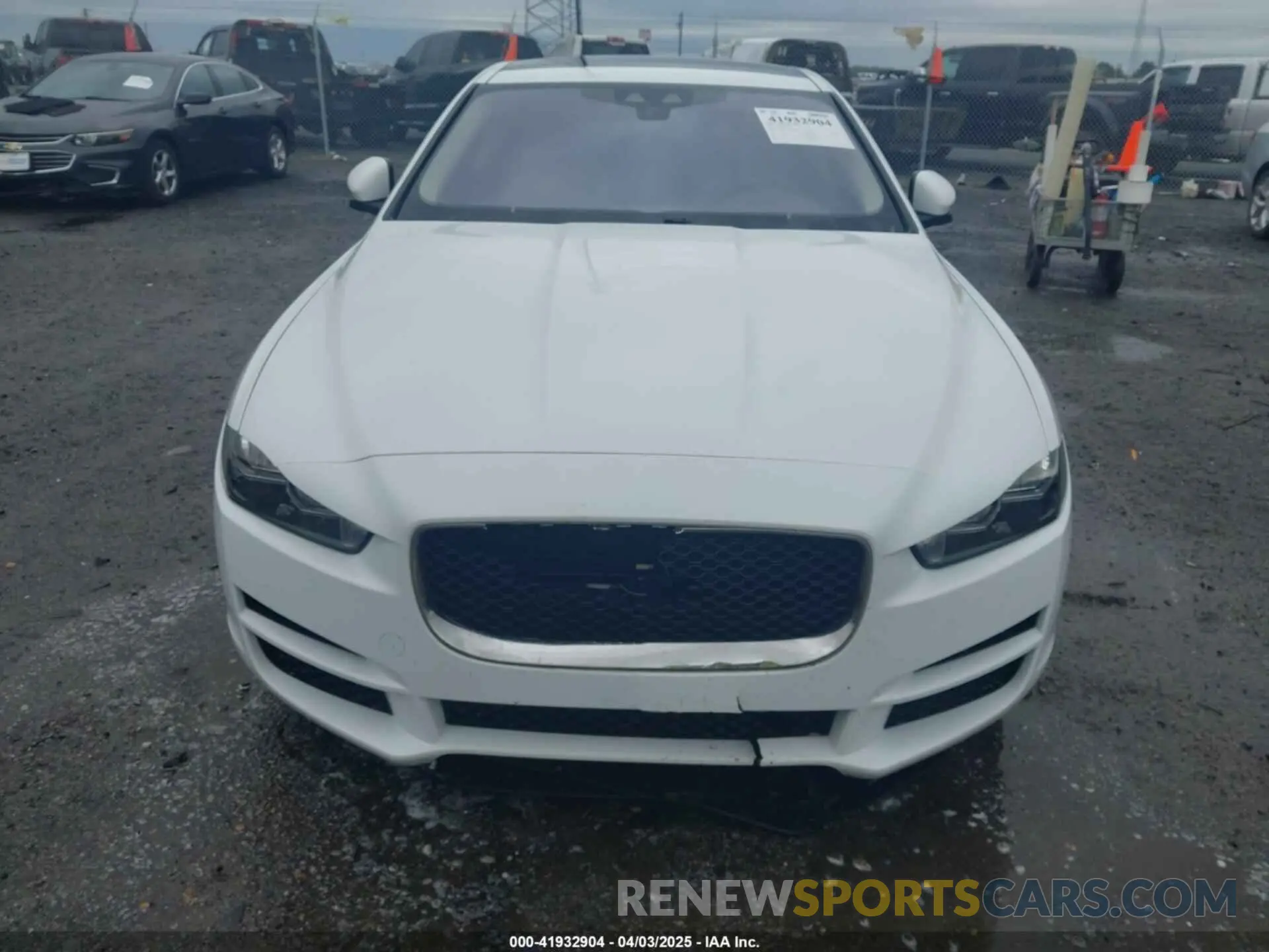 6 Photograph of a damaged car SAJAR4FX9KCP48142 JAGUAR XE 2019