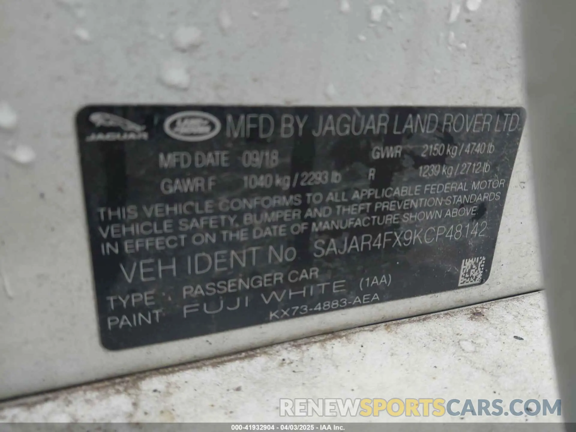 9 Photograph of a damaged car SAJAR4FX9KCP48142 JAGUAR XE 2019