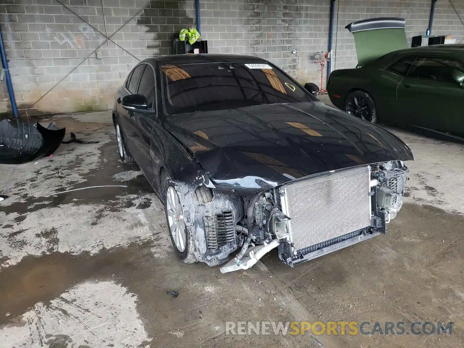 1 Photograph of a damaged car SAJAR4FXXKCP48246 JAGUAR XE 2019