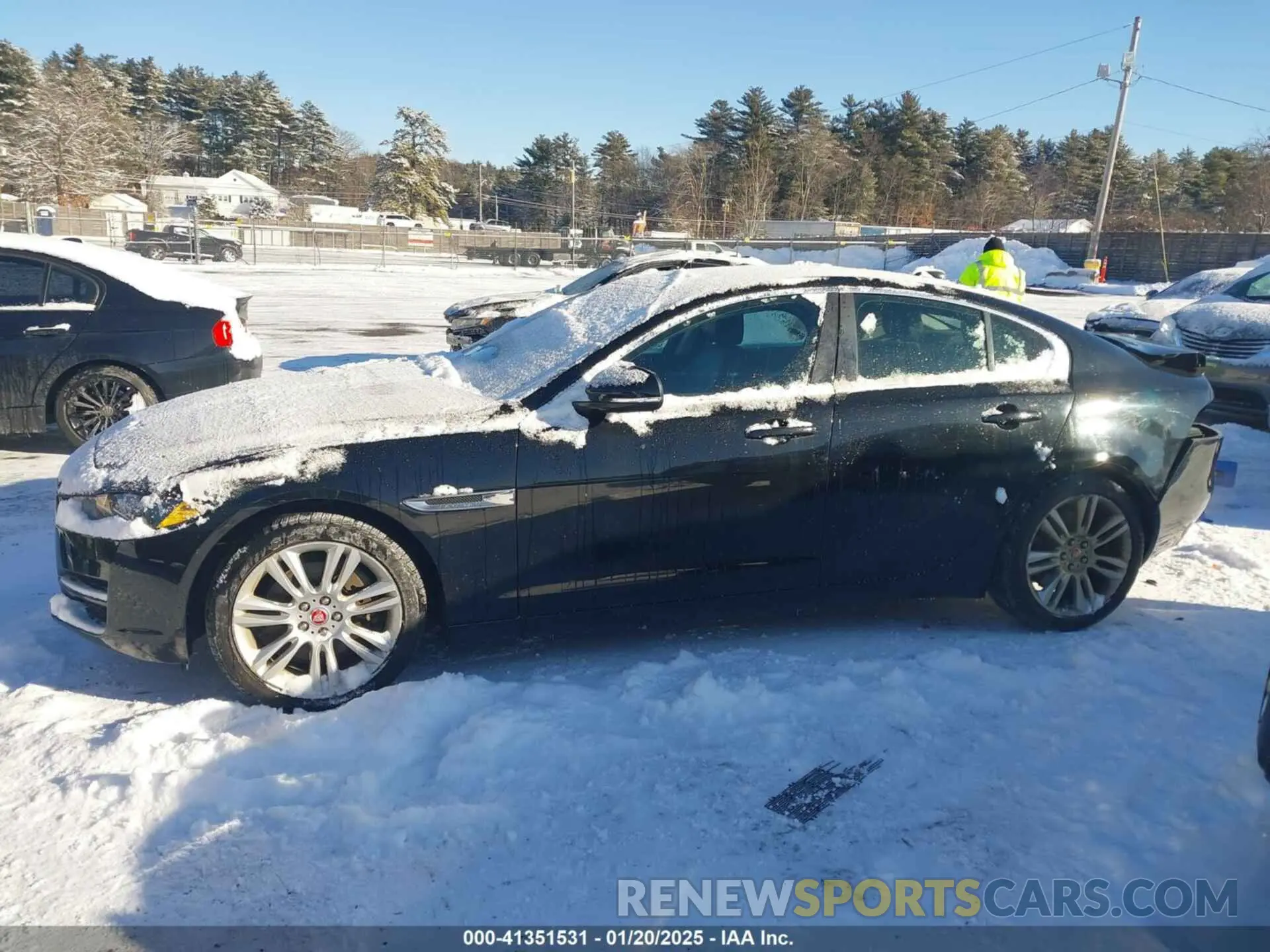 14 Photograph of a damaged car SAJAR4FXXKCP52331 JAGUAR XE 2019