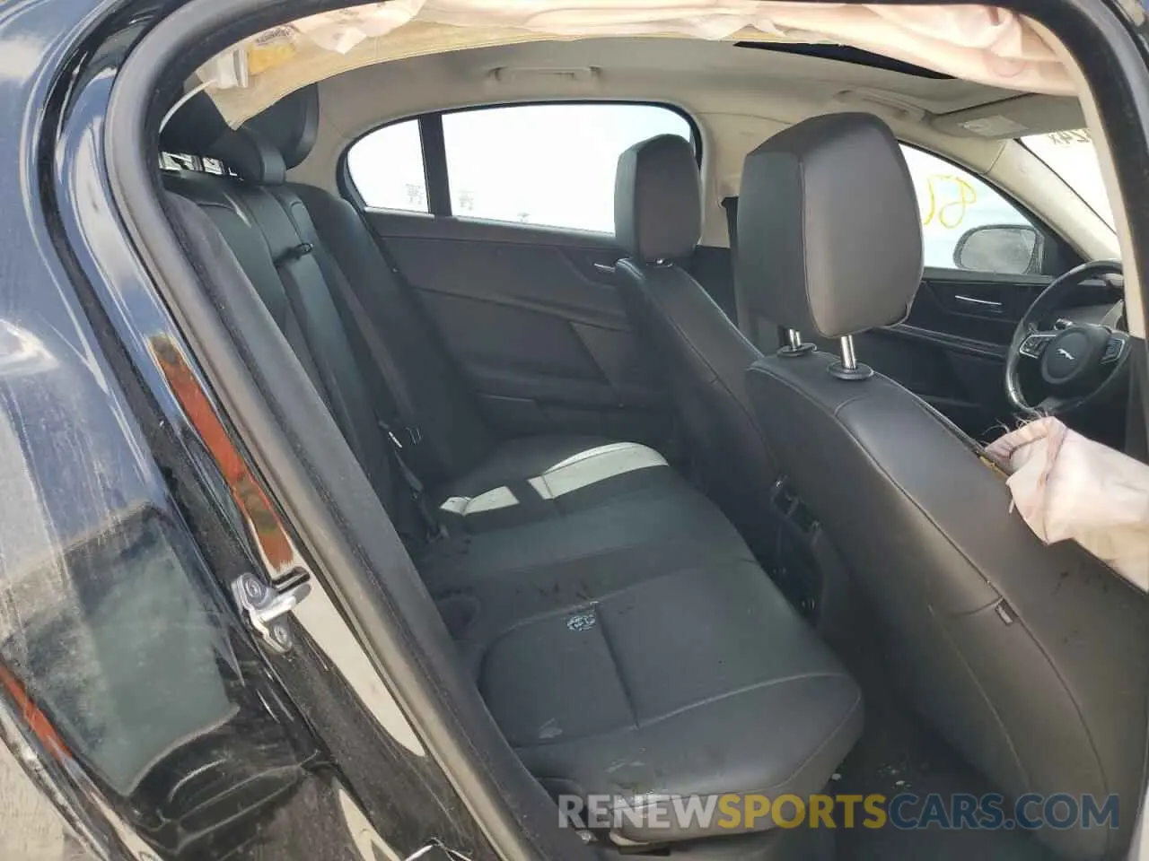 10 Photograph of a damaged car SAJAS4FX4KCP52779 JAGUAR XE 2019