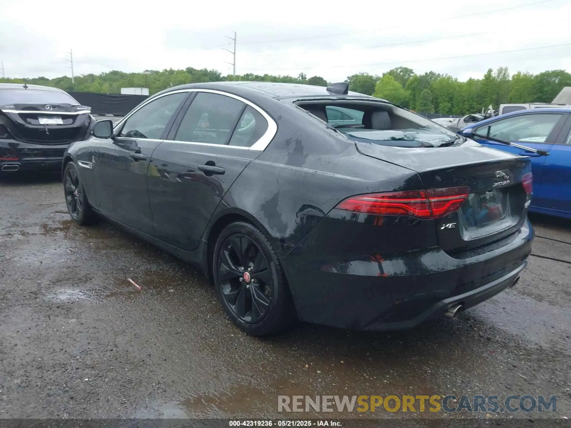 3 Photograph of a damaged car SAJAE4FX1LCP56555 JAGUAR XE 2020