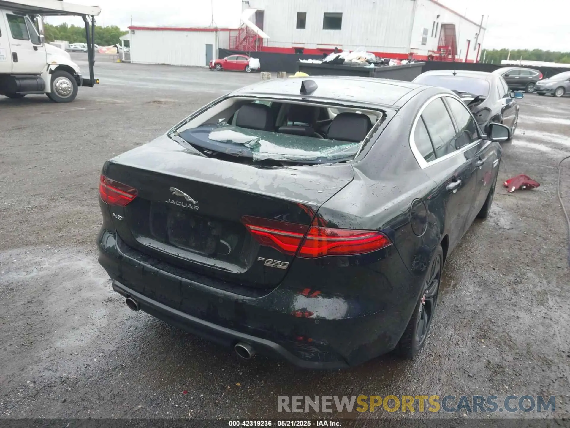 6 Photograph of a damaged car SAJAE4FX1LCP56555 JAGUAR XE 2020