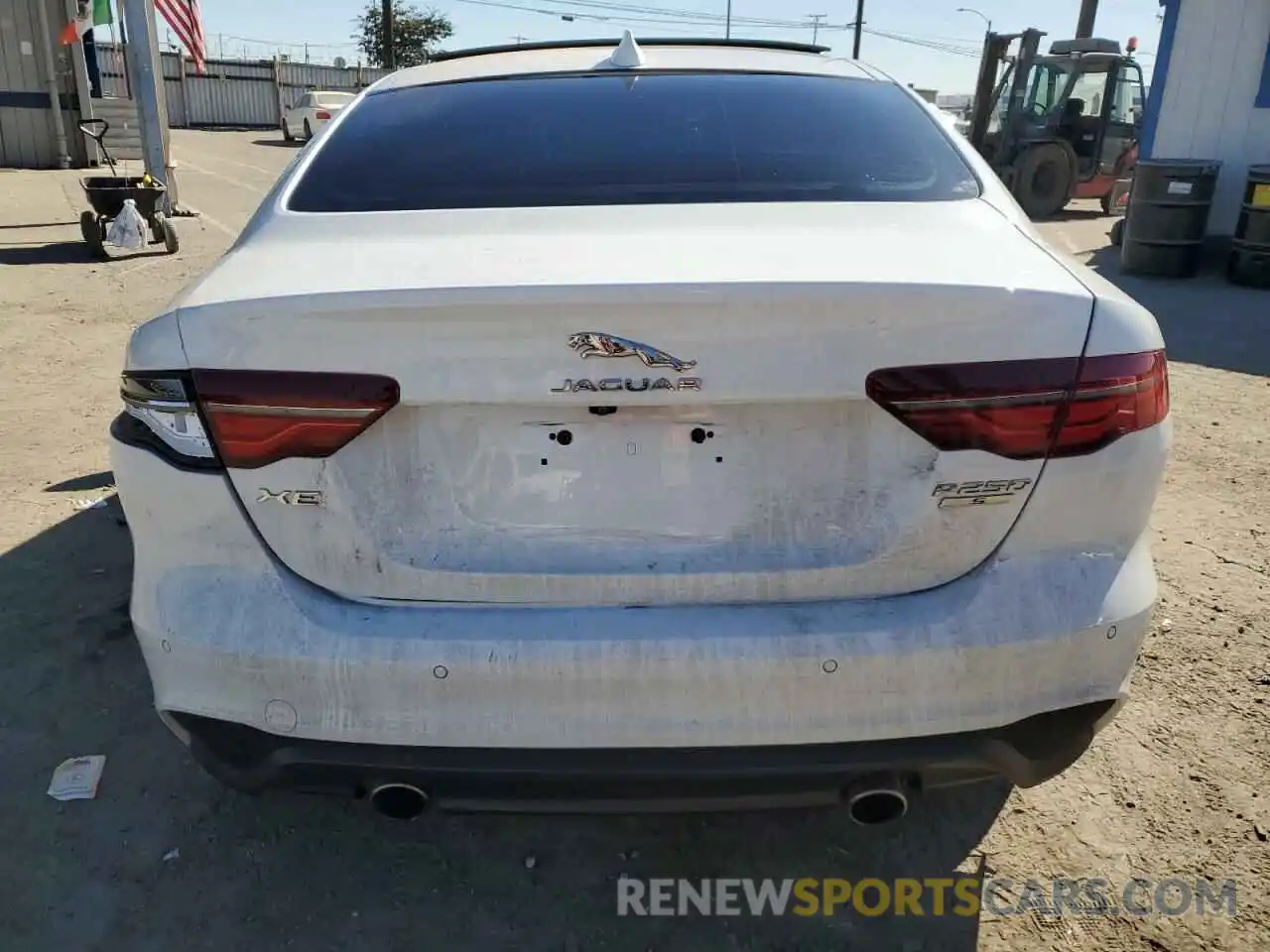 6 Photograph of a damaged car SAJAE4FX2LCP62901 JAGUAR XE 2020