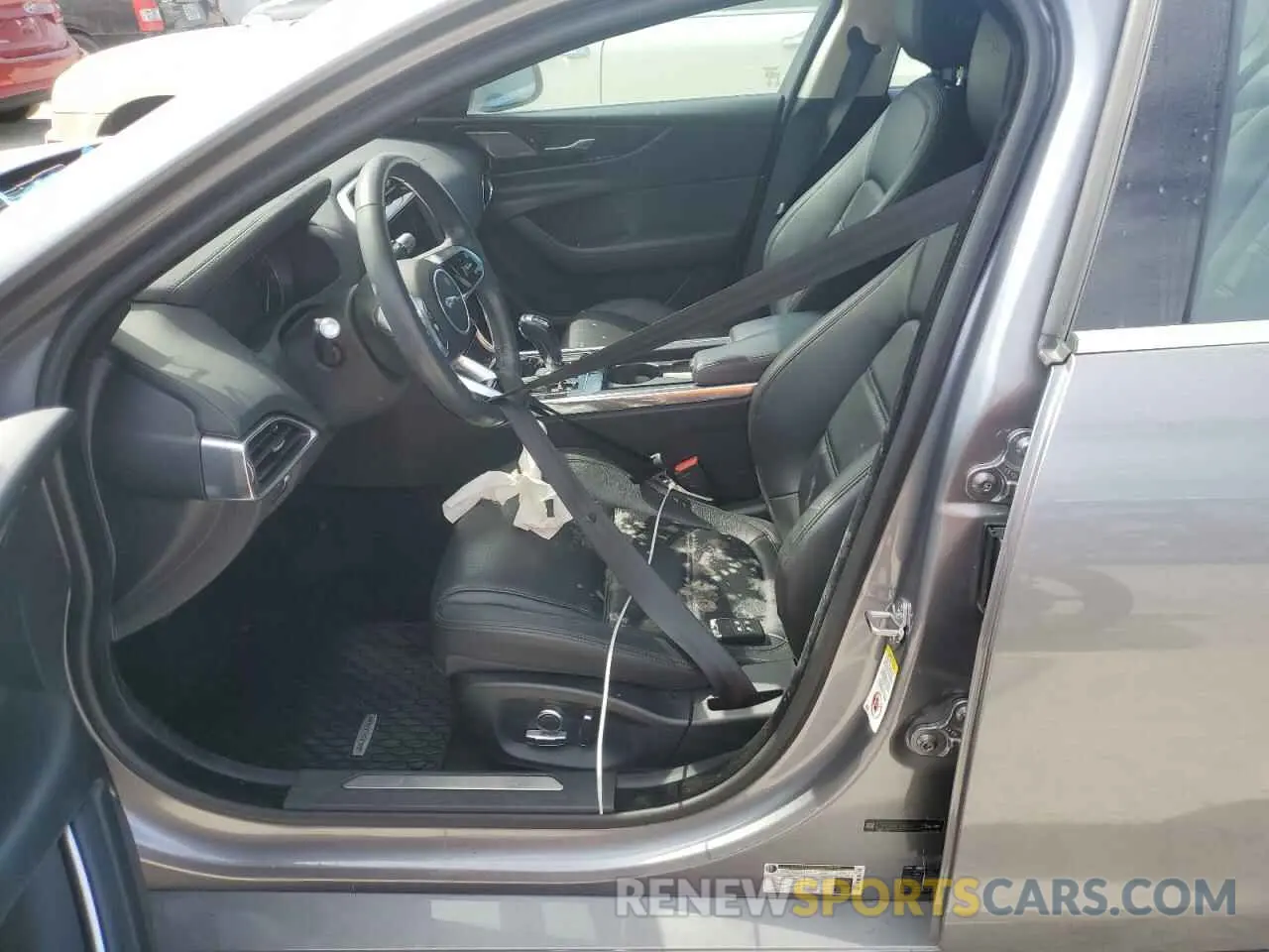 7 Photograph of a damaged car SAJAE4FX2LCP64194 JAGUAR XE 2020