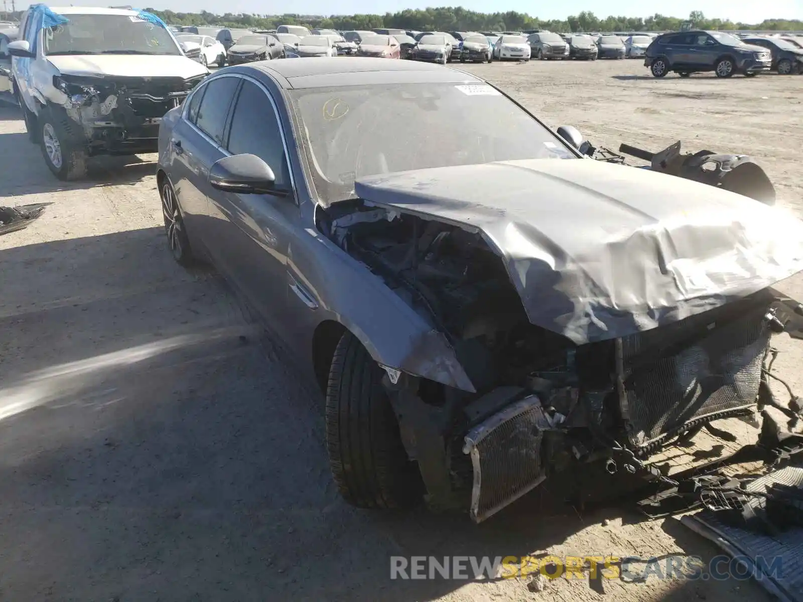 1 Photograph of a damaged car SAJAE4FX6LCP56440 JAGUAR XE 2020