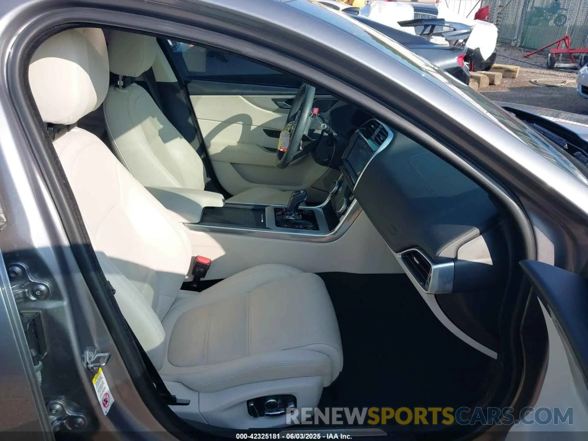 5 Photograph of a damaged car SAJAE4FX6LCP63646 JAGUAR XE 2020
