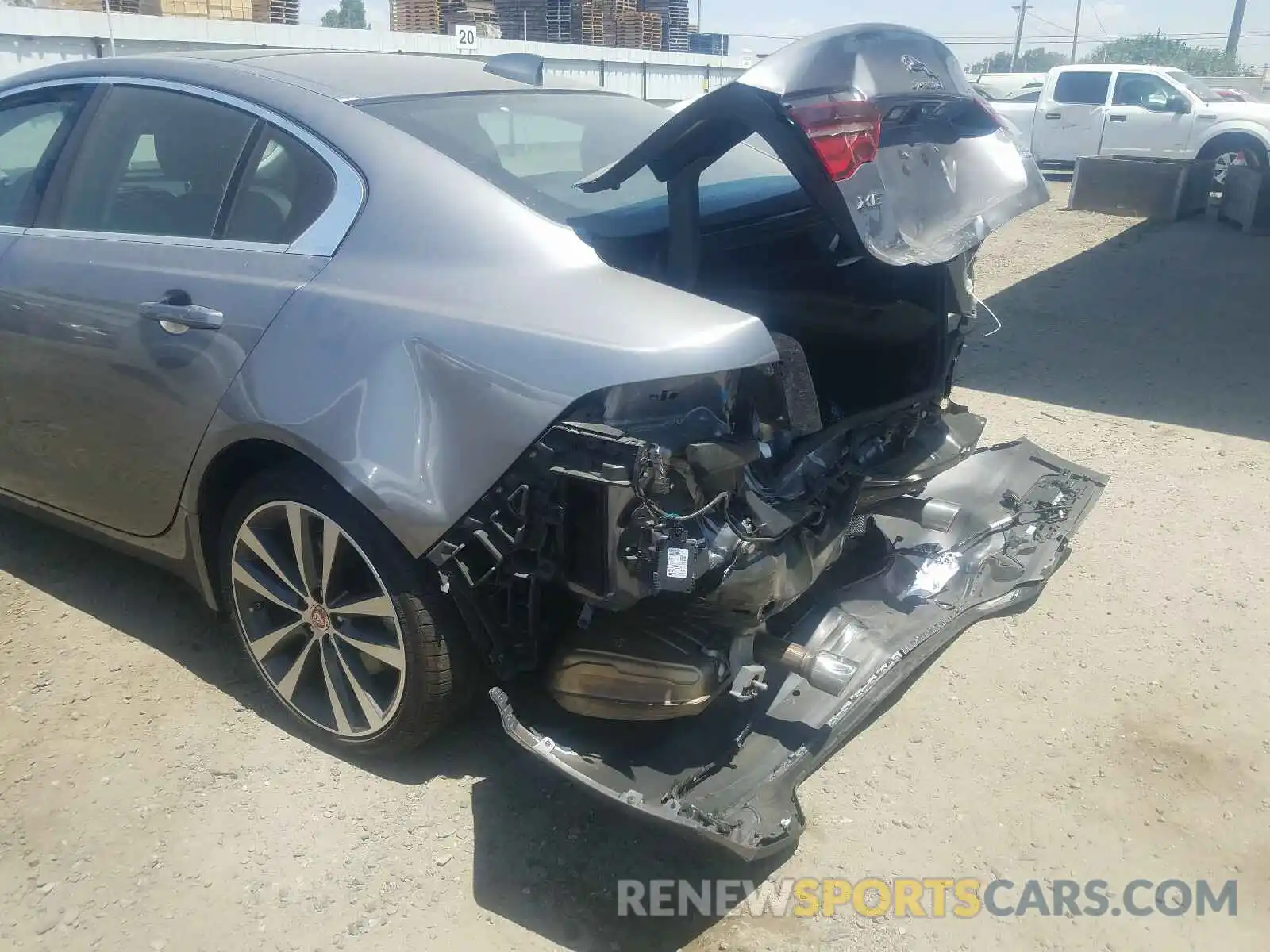 9 Photograph of a damaged car SAJAE4FX8LCP56665 JAGUAR XE 2020