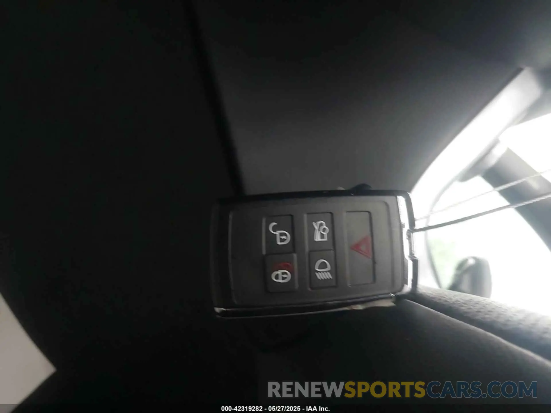 11 Photograph of a damaged car SAJAE4FXXLCP58689 JAGUAR XE 2020