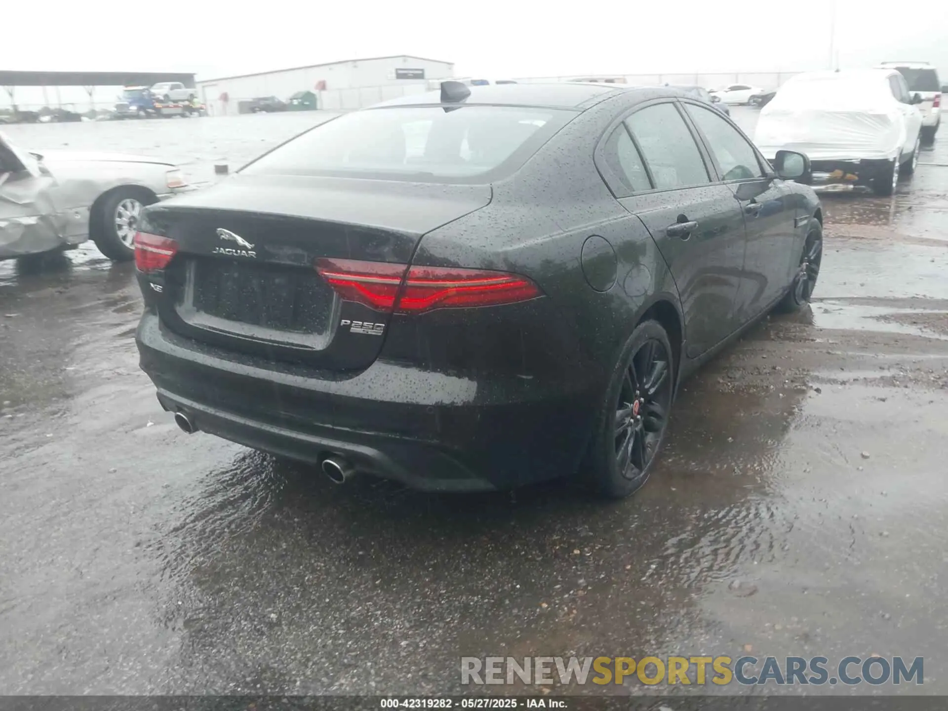 4 Photograph of a damaged car SAJAE4FXXLCP58689 JAGUAR XE 2020