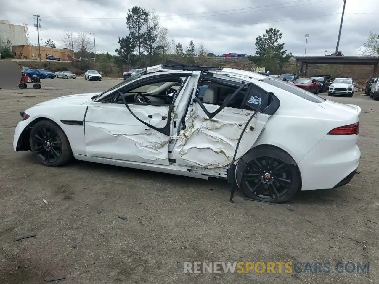 2 Photograph of a damaged car SAJAE4FXXLCP64525 JAGUAR XE 2020