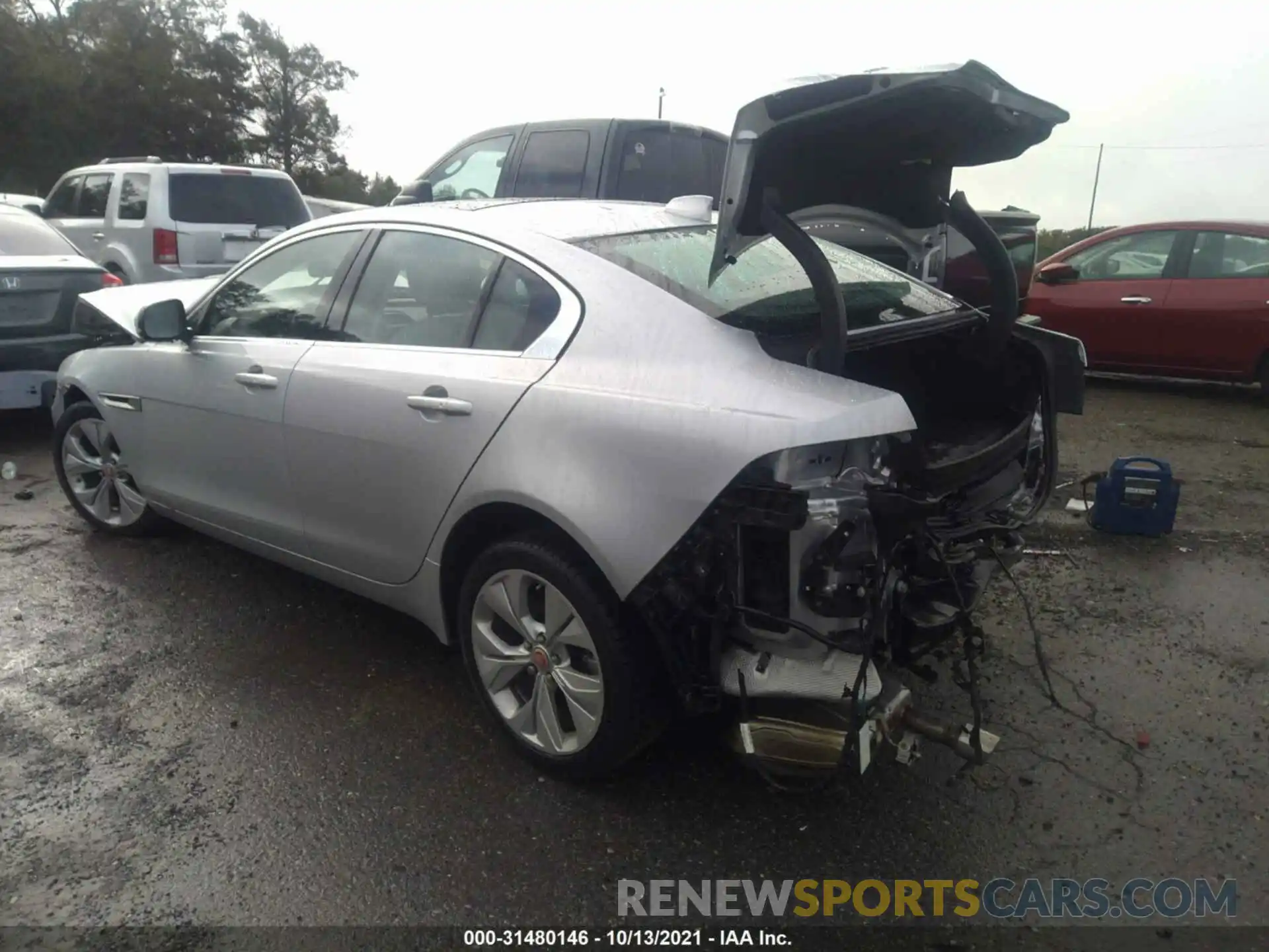 3 Photograph of a damaged car SAJAJ4FX4LCP61308 JAGUAR XE 2020