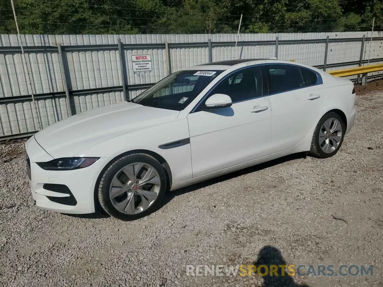 1 Photograph of a damaged car SAJAJ4FX5LCP65058 JAGUAR XE 2020
