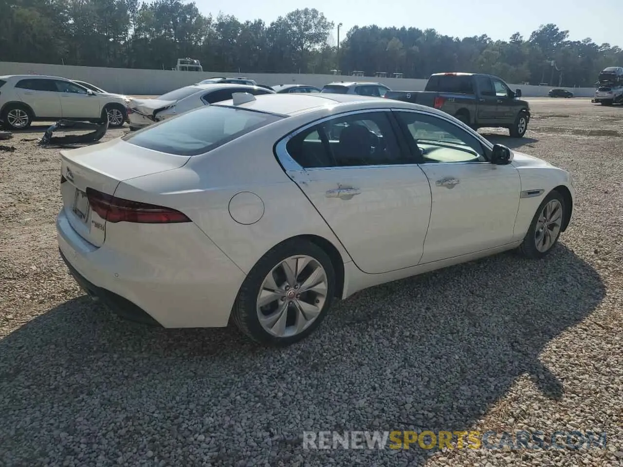 3 Photograph of a damaged car SAJAJ4FX5LCP65058 JAGUAR XE 2020