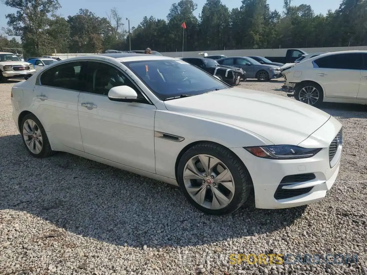 4 Photograph of a damaged car SAJAJ4FX5LCP65058 JAGUAR XE 2020