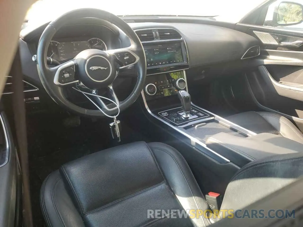 8 Photograph of a damaged car SAJAJ4FX5LCP65058 JAGUAR XE 2020