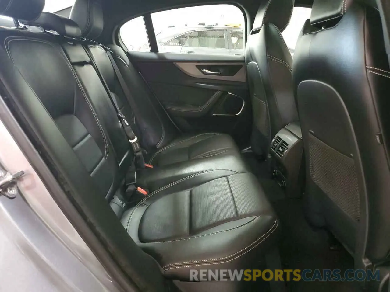 10 Photograph of a damaged car SAJAT4GX4LCP58076 JAGUAR XE 2020