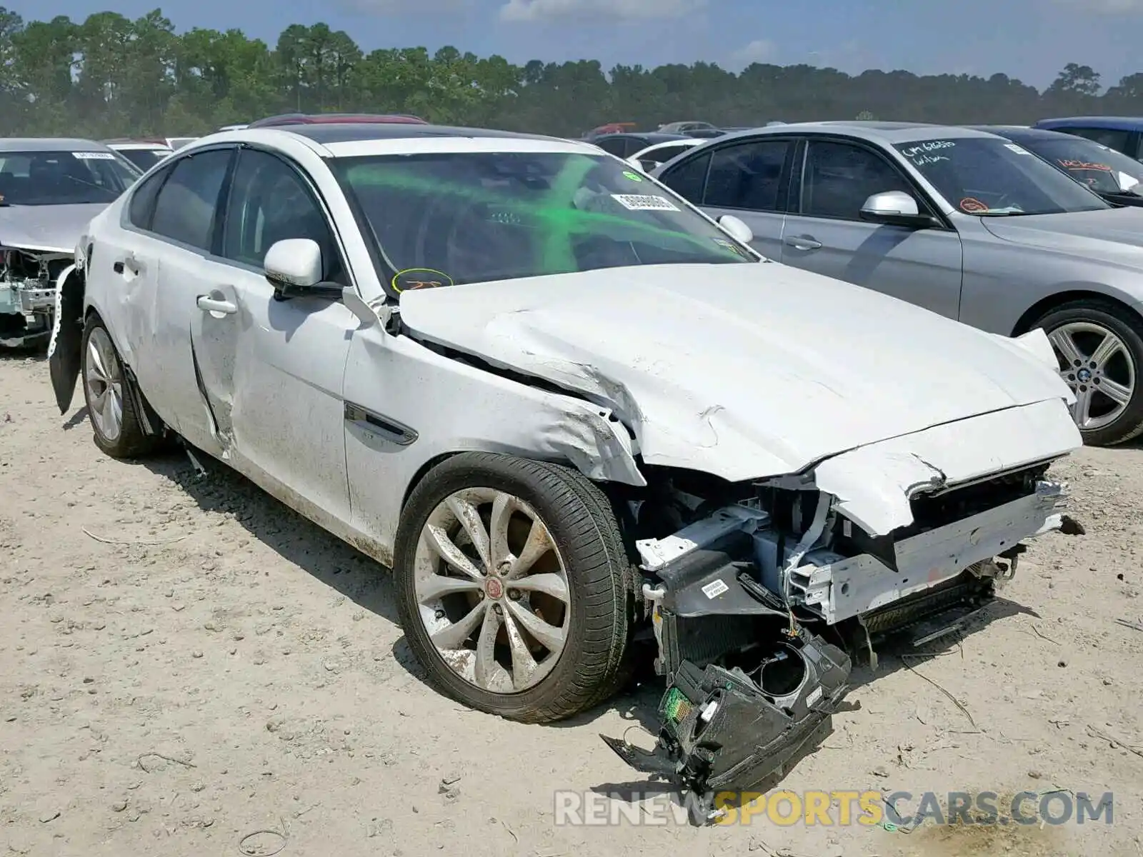 1 Photograph of a damaged car SAJBD4FX6KCY79371 JAGUAR XF 2019