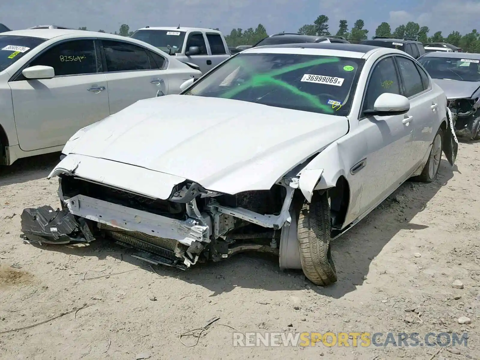 2 Photograph of a damaged car SAJBD4FX6KCY79371 JAGUAR XF 2019