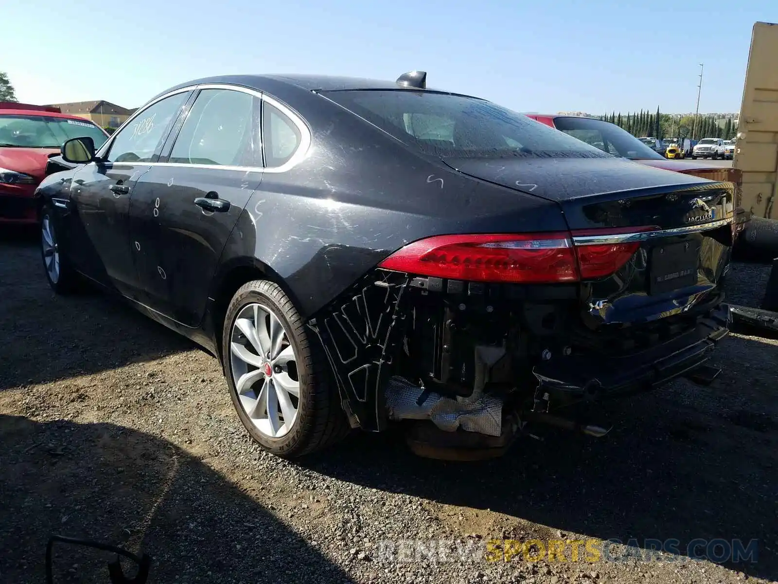 3 Photograph of a damaged car SAJBJ4FX2KCY78971 JAGUAR XF 2019