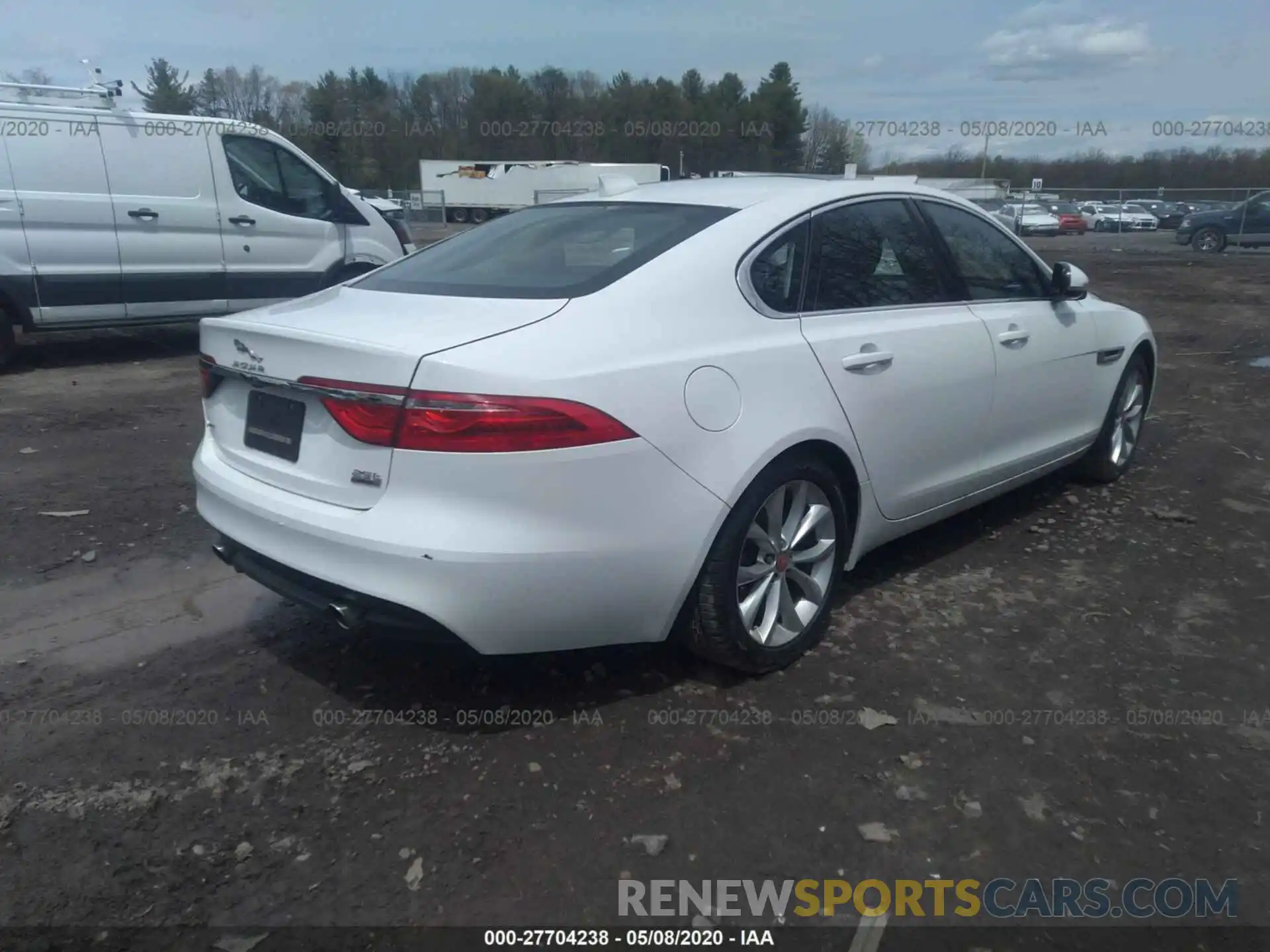 4 Photograph of a damaged car SAJBJ4FX2KCY79568 JAGUAR XF 2019